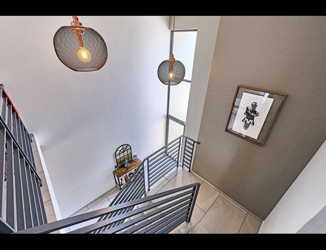 3 BEDROOM DUPLEX FOR SALE IN CROWTHORNE AH